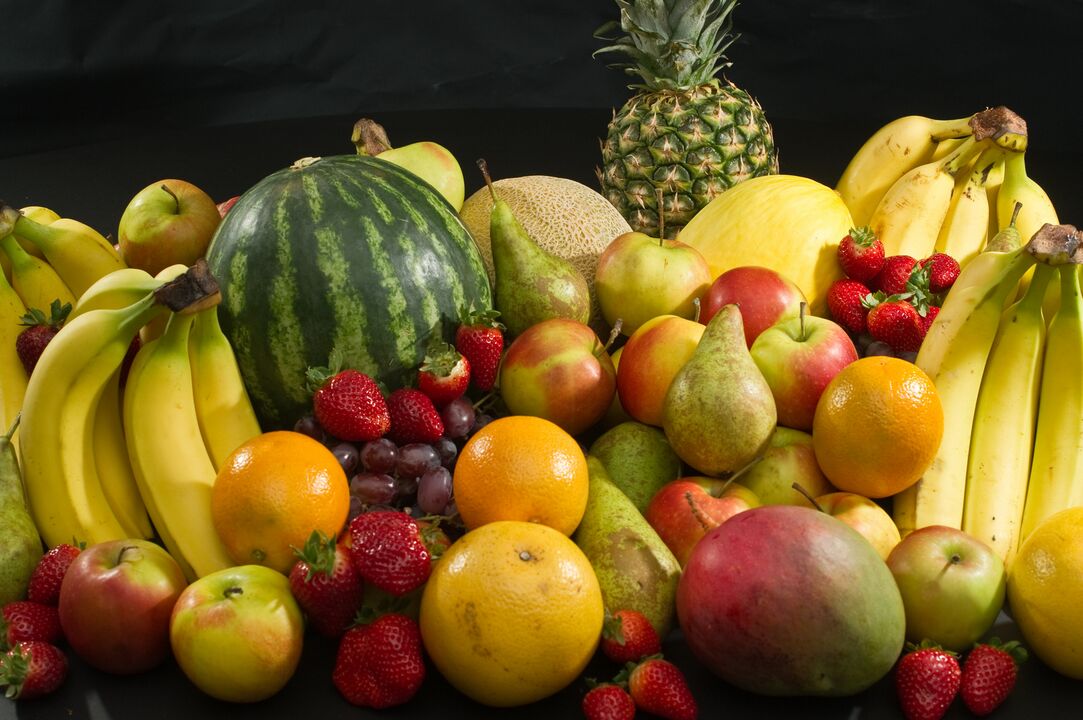 Fruits contain vitamin complexes